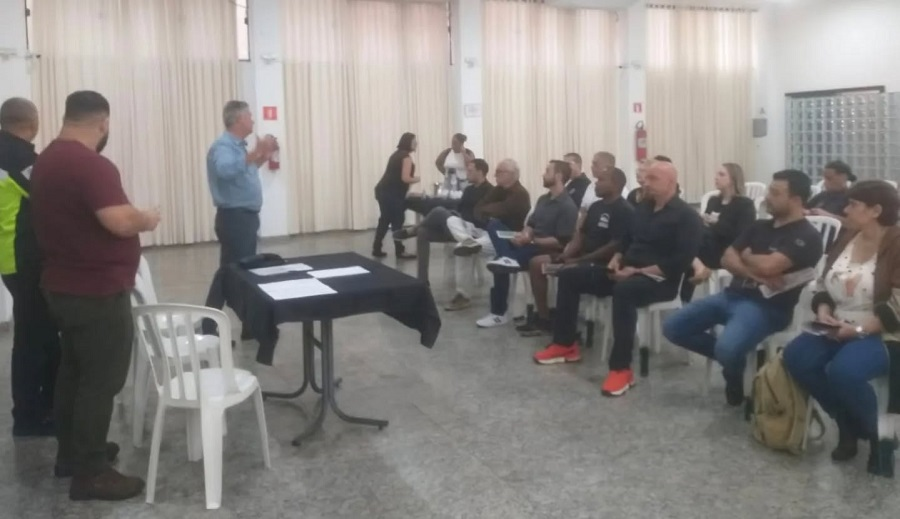 Reunião entre Comerciantes e Representantes da CMT, na pauta o assunto 