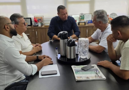 Presidente da ACIC, Célio Lacerda, se reúne com o Prefeito de Cubatão, César Nascimento e autoridades