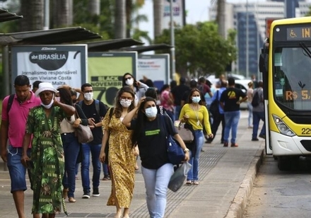 Uso de máscaras em locais abertos não é mais obrigatório em todo estado de São Paulo